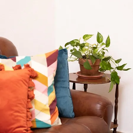 Casa Vacanze Con Giardino - Twiggy's House بيت للعطل *